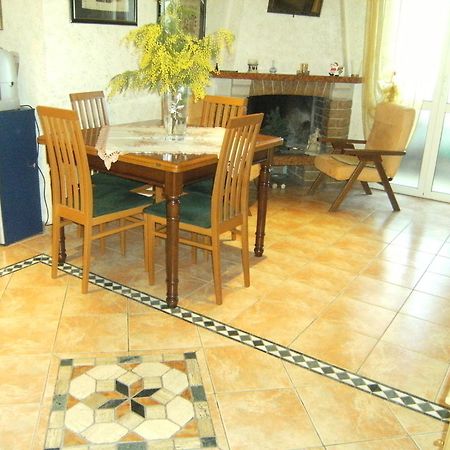 Emily Bed & Breakfast Stroncone Dış mekan fotoğraf