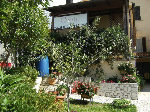 Emily Bed & Breakfast Stroncone Dış mekan fotoğraf