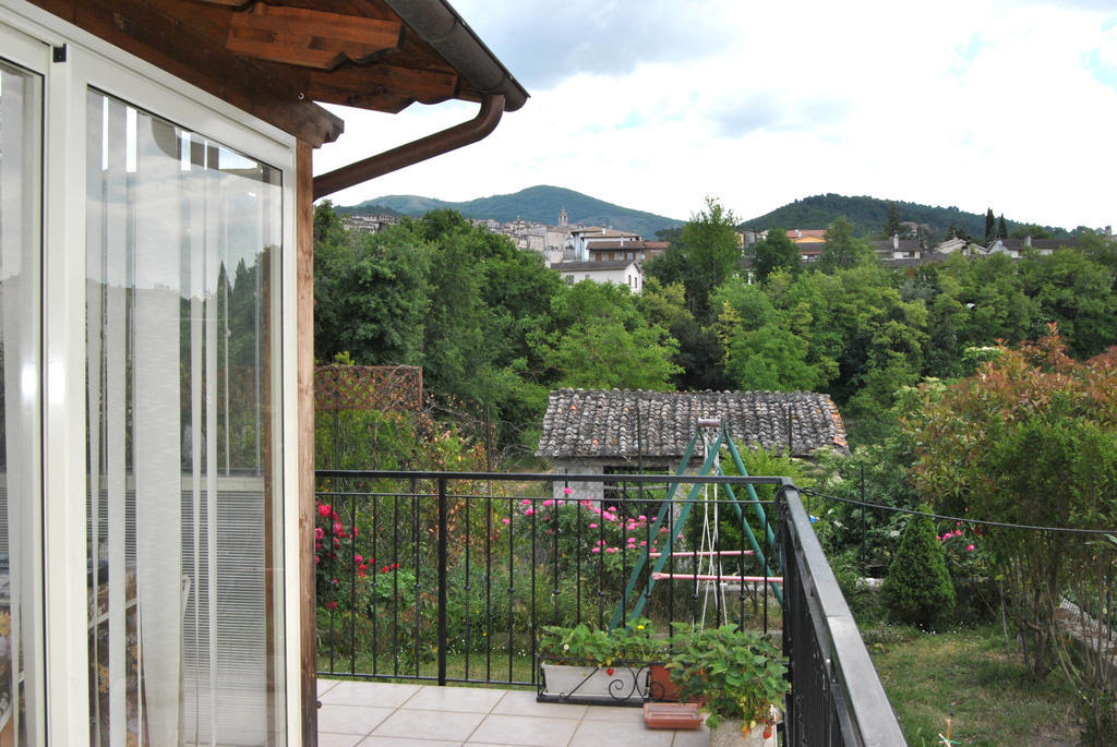 Emily Bed & Breakfast Stroncone Dış mekan fotoğraf